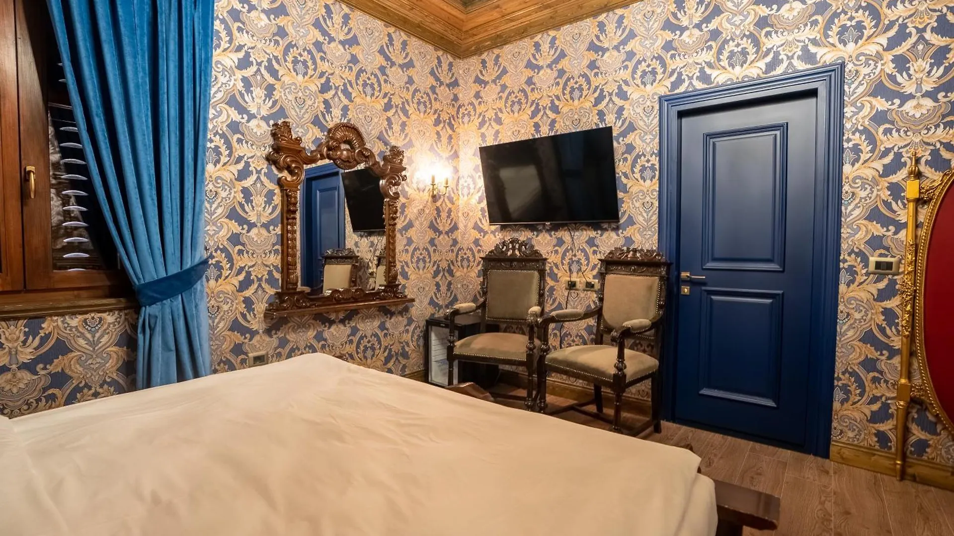 Castle Boutique Hotel Tirana
