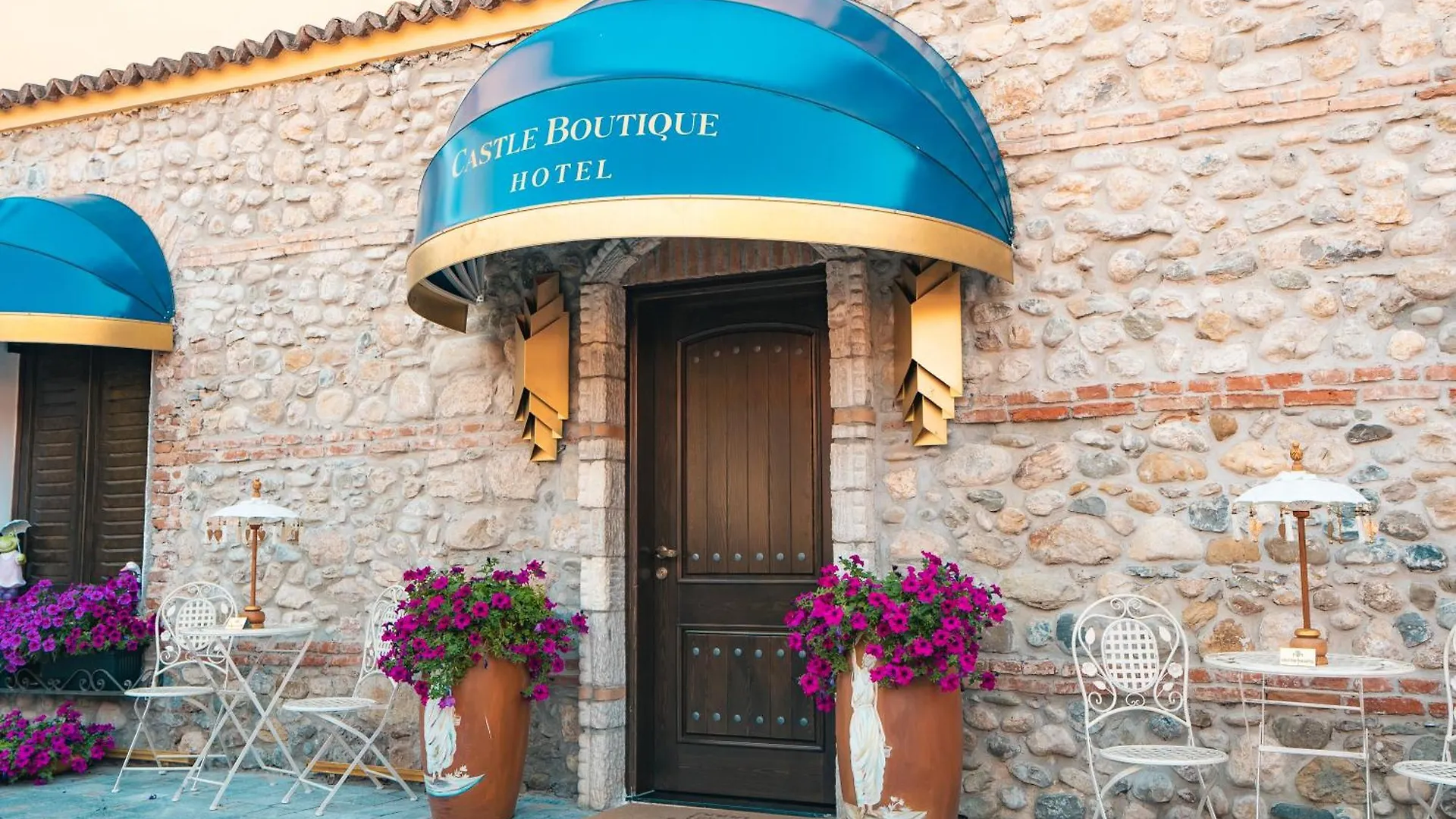 Castle Boutique Hotel 地拉那