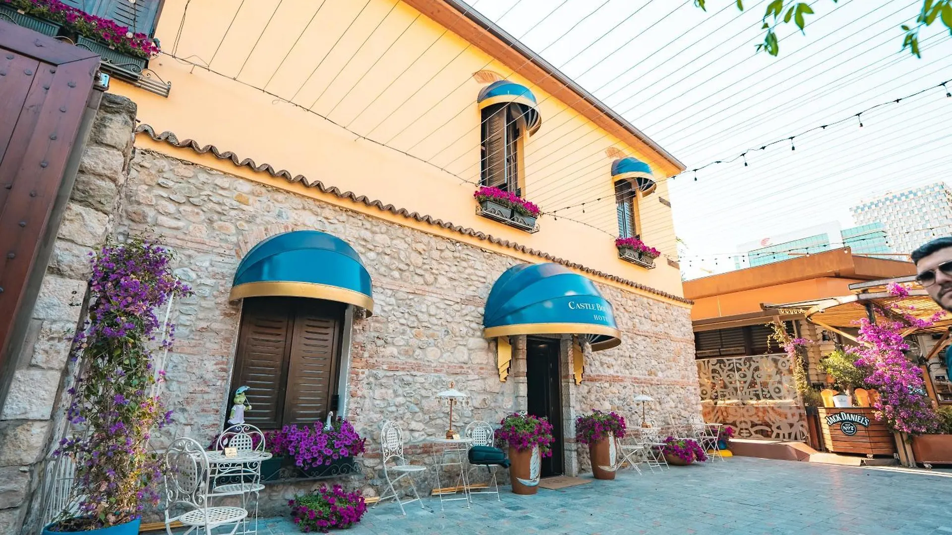 Castle Boutique Hotel 地拉那