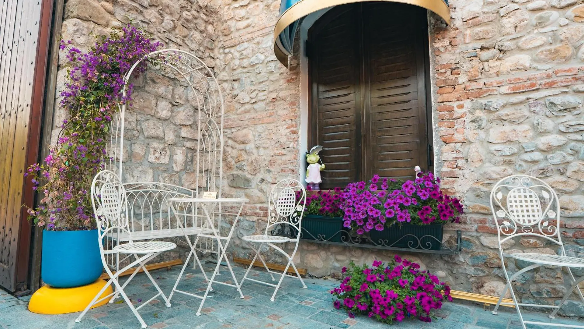 Castle Boutique Hotel 地拉那